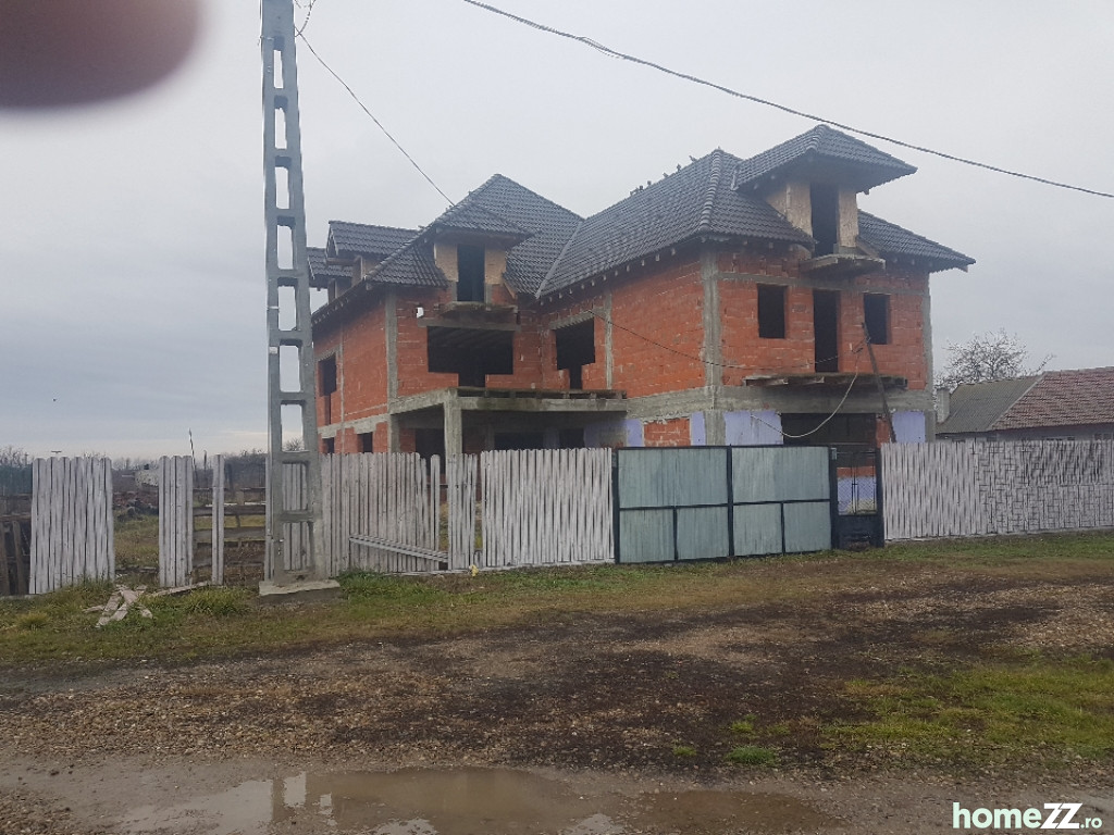 Casă în Cefa - periferie