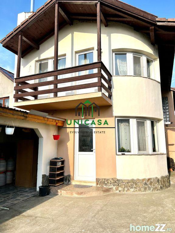 Casă - Vilă 4 camere, Goranu