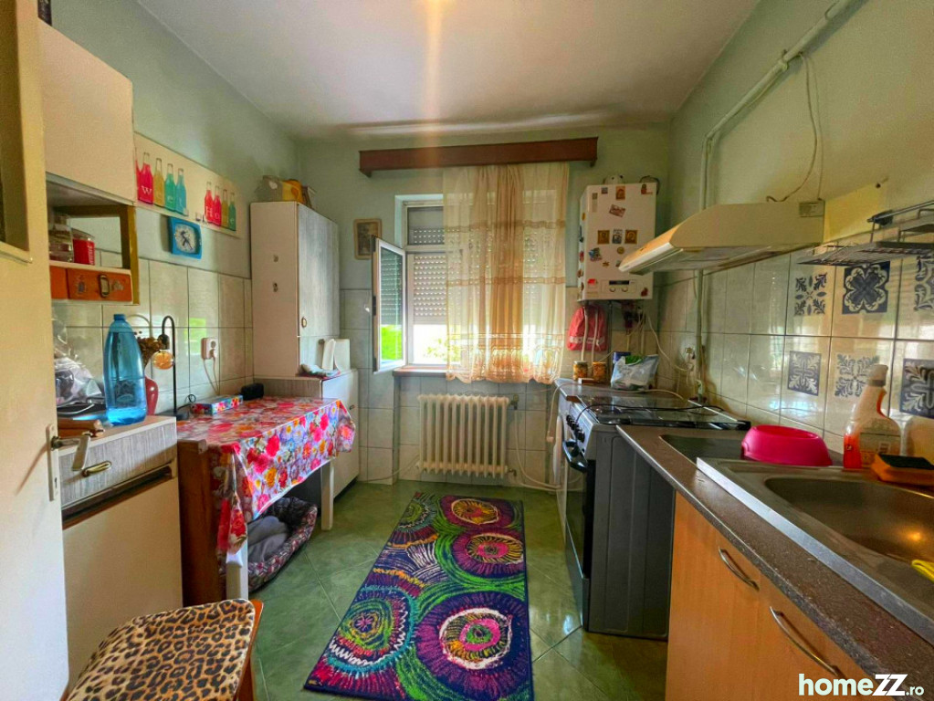 Apartament 3 camere, Targu Cucu