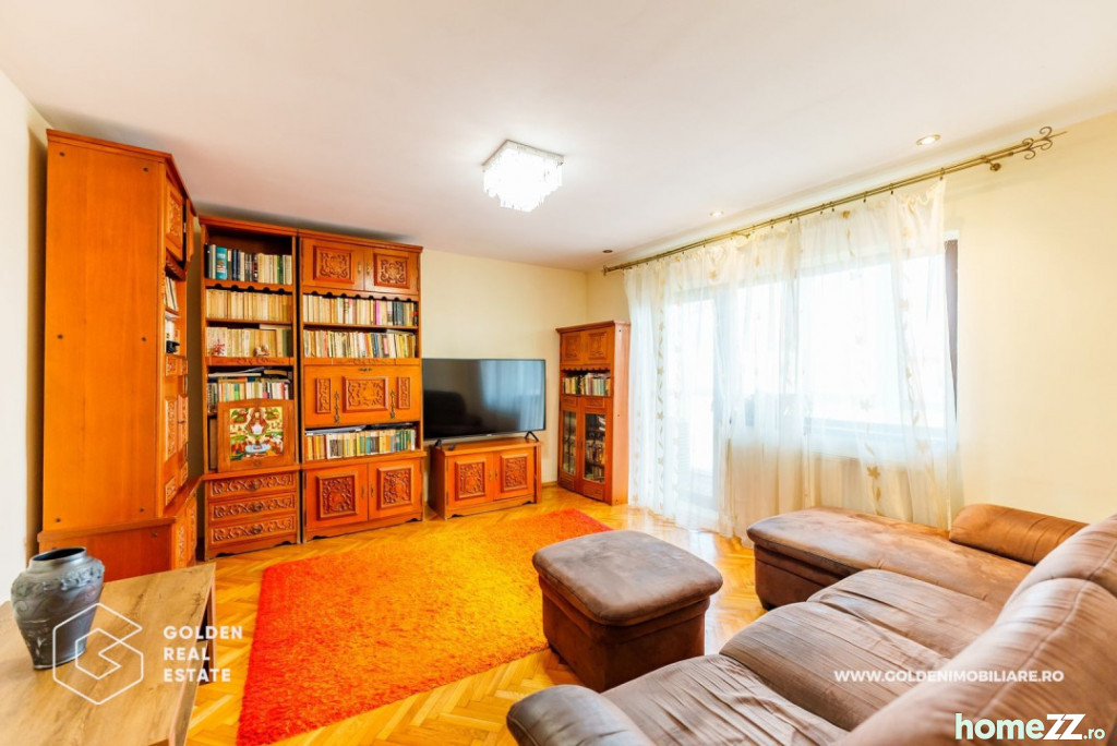 Apartament 3 camere, Podgoria