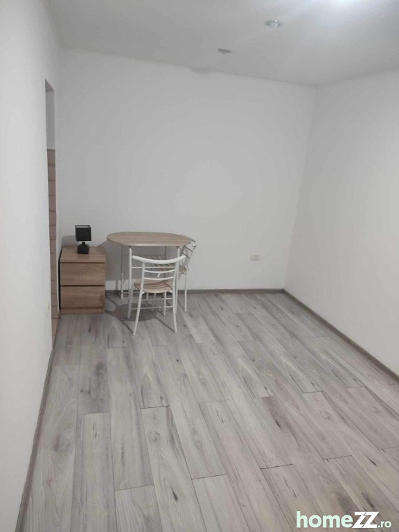 Apartament 1 cameră, Bariera