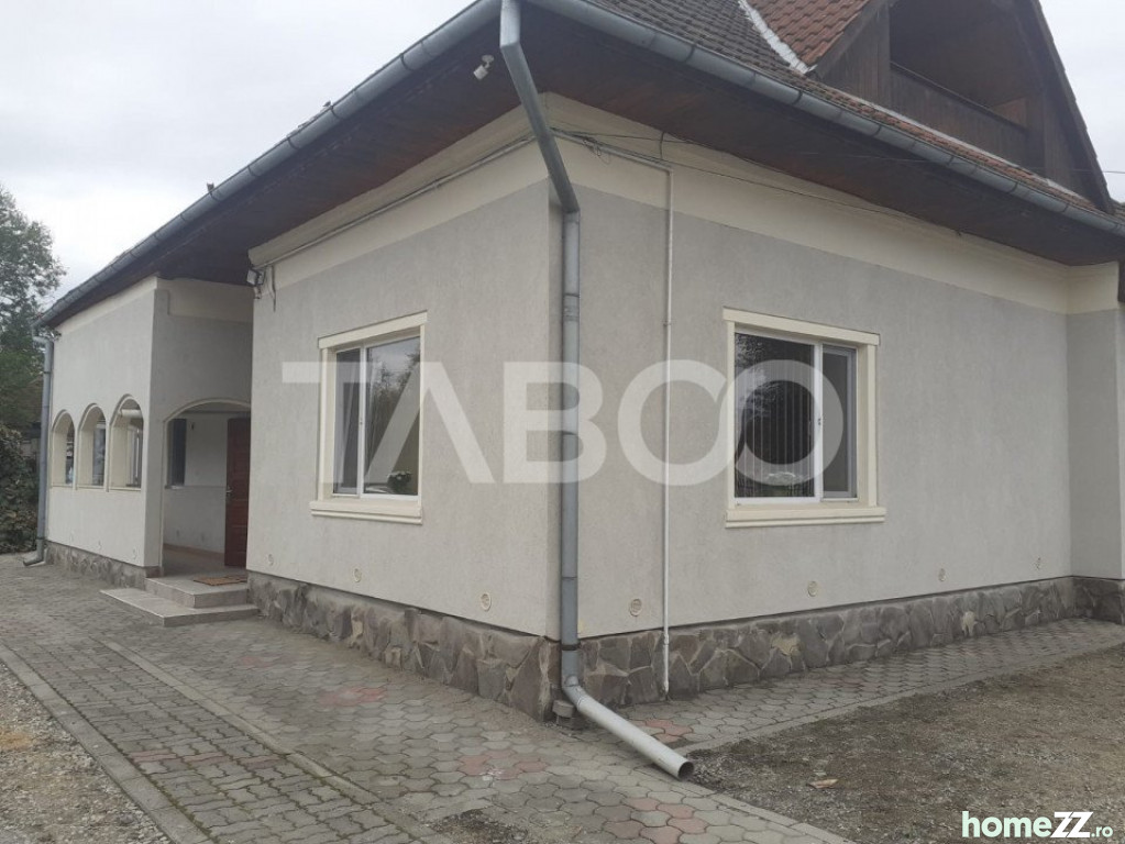 Casă - Vilă 5+ camere, Central, comision 0%
