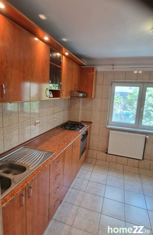 Apartament 3 camere, Viilor