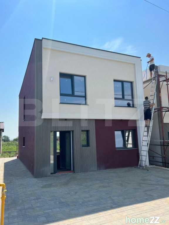 Casă - Vilă 4 camere, Central