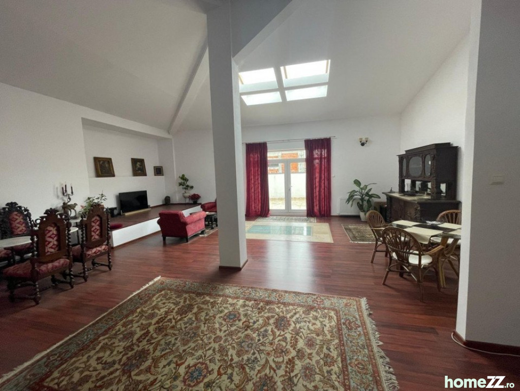 Casă - Vilă 5+ camere, Cismigiu