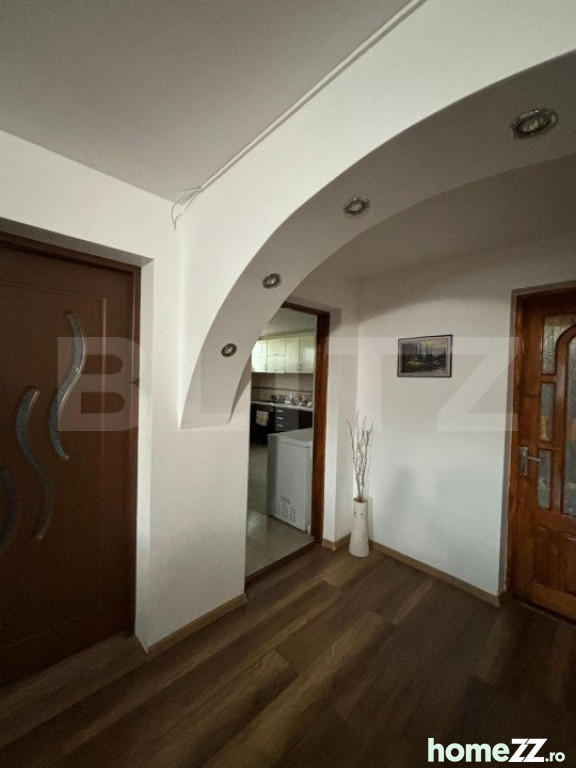 Apartament 4 camere, Burdujeni