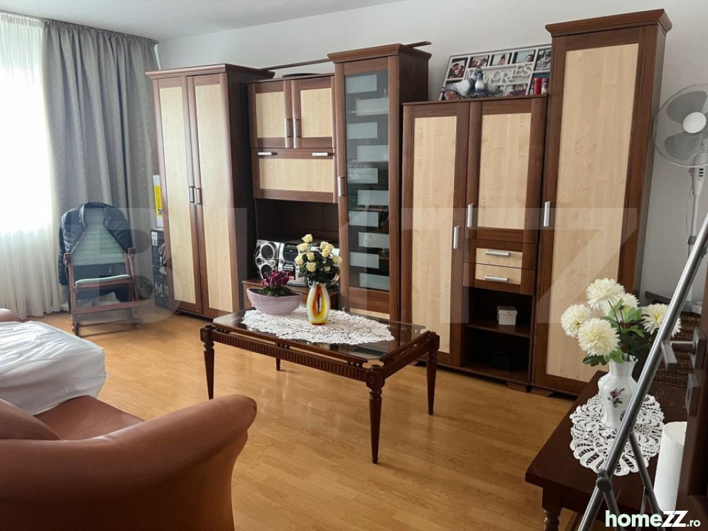 Apartament 3 camere, Steaua
