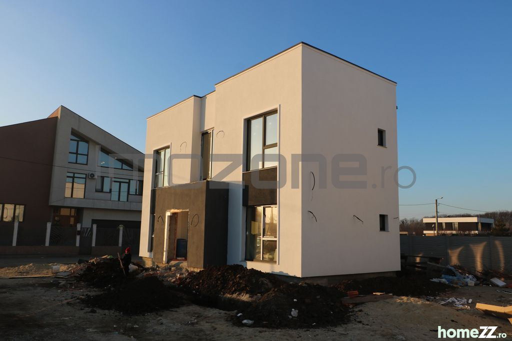 Casă - Vilă 4 camere, Ferme