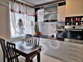 Apartament lux cu trei camere de inchiriat in zona Garii