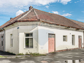 Apartament la casă de vânzare în Micalaca cu teren afe...