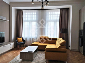 Apartament central cu 4 camere de inchiriat in Oradea