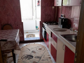 Apartament 3 camere,decomandat, sau schimb 4 cam
