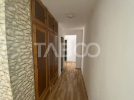 Apartament 3 camere 67 mpu zona linistita Tolstoi Alba Iulia