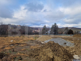 Teren intravilan de v&acirc;nzare, 975 mp, zona Spitalul Județea