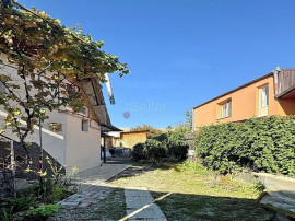 Curte Generoasa | Loc de Parcare