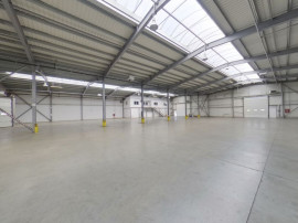 Hală industrială de v&acirc;nzare 1857 mp