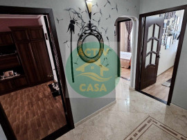 Apartament 3 camere, zona Piata Mare