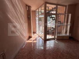 Spatiu de birouri, de inchiriat, 19 mp, zona centrala