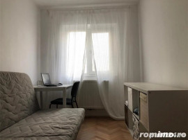 1 camera zona Sagului langa restaurant Nora