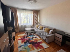Apartament cu 3 camere, centrala proprie, zona Spitalului...