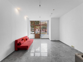 &Icirc;nchiriere spațiu comercial &ndash; Str. Poetului