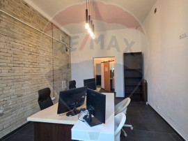 Spațiu de &icirc;nchiriat &icirc;n Mediaș &ndash; zona centrală