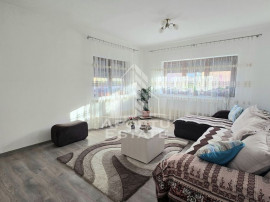 Casa individuala cu 4 camere si garaj in Sag