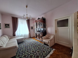 Apartament pet friendly, cu parcare si curte, str. Dobrun