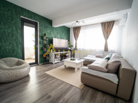 Apartament spatios cu 3 camere si 2 bai, situat #238;n compl