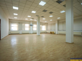 FILM! Spatii versatile - Birouri Comerciale, Central, Targu