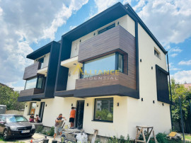 Duplex Modern Sector 4 | 133 MP Utili | P 1 M