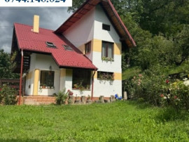 Casă, Bistrița, 1000 mp teren. Preț 590 eur/ lună