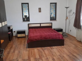 Apartament 3 camere de inchiriat zona Anda