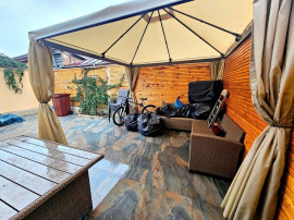 De vanzare - Casa 2 camere, renovata - singur in curte -P...