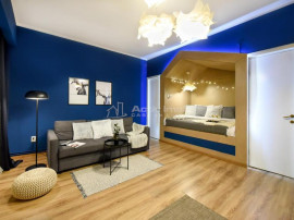 Ultracentral! Garsoniera Deosebita cu Centrala Proprie, Foar