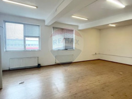 Spațiu de birouri de inchiriat in zona Uta