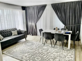 Apartament 3 camere, decomandat - zona Tractorul.