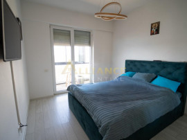 {Metrou BERCENI } Apartament 2 camere mobilat-utilat
