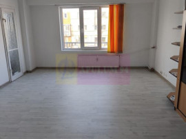 Vanzare apartament in zona Decebal- Calarasilor, metrou m...