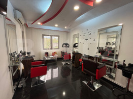 Pațiu comercial 139 mp &ndash; ideal salon beauty sau birouri,