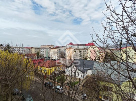 Apartament 3 camere decomandat/ Spitalul Județean