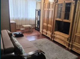 Apartament 2 camere, semidecomandat - zona Vlahuta