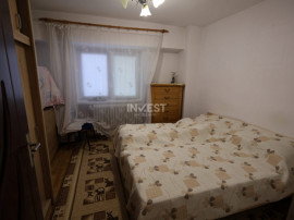 Apartament de vanzare, 4 camere, decomandat, zona Pacurari-P