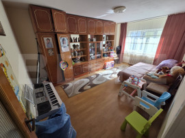 Apartament de v&acirc;nzare, 3 camere, 65 mp, zona Nord
