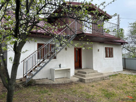 Casa de in Odobesti