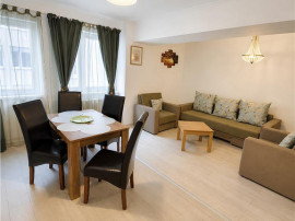 Apartament tip studio la 1 km de mall Coresi cu parcare