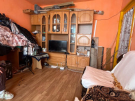 Apartament 2 camere, 40 mp, etajul 1, cu centrala, zona Crai