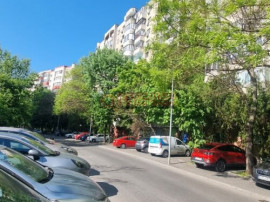 Apartament 4 camere, centrală proprie, parcare, 5 min