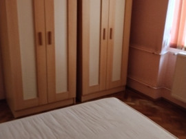 &Icirc;nchiriez apartament 2 camere Cantacuzino