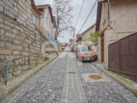 Casă individuală de &icirc;nchiriat | Șchei, Str. Măcin nr. 7